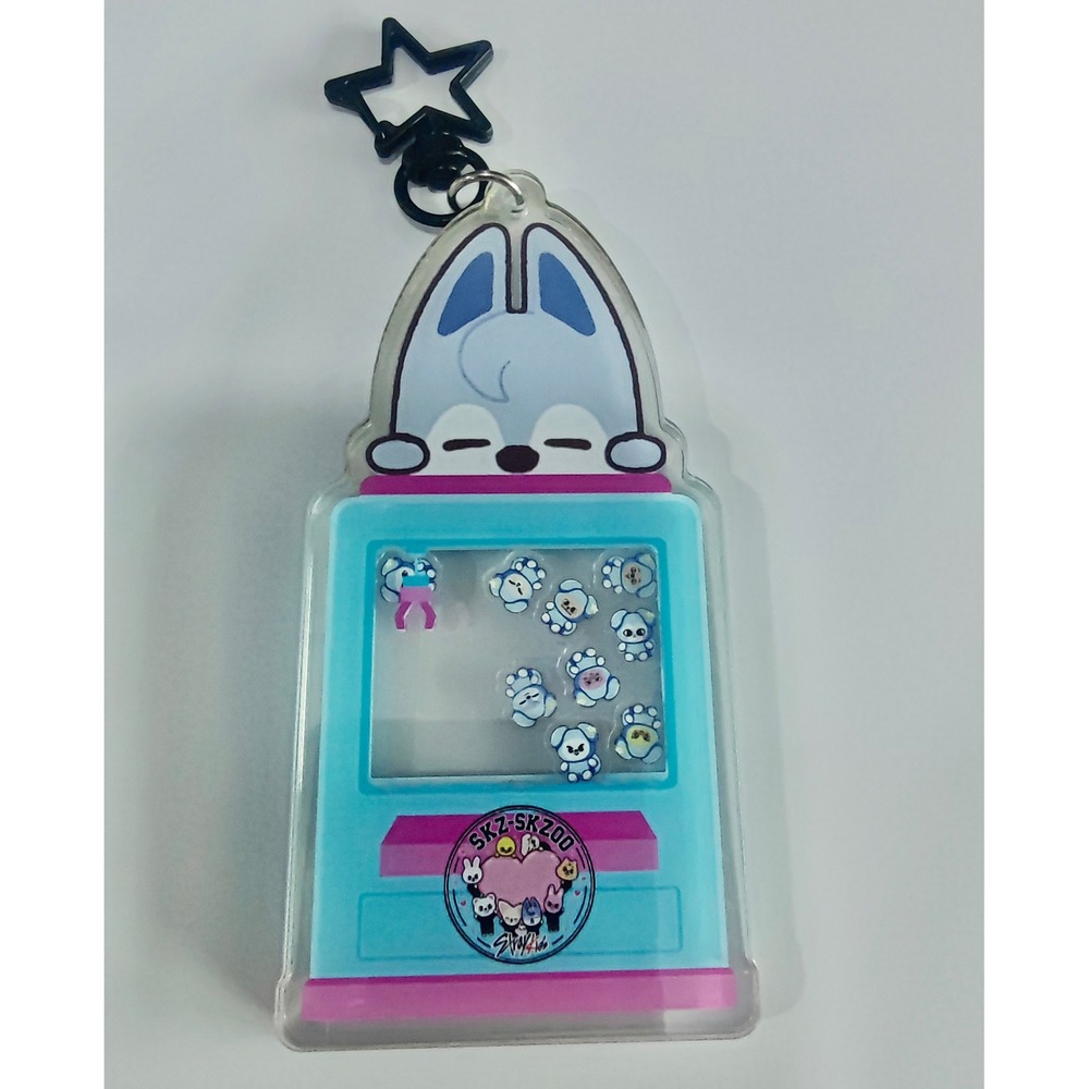 Stray Kids Inspired Tasy Claw Machine Shaker Keyring